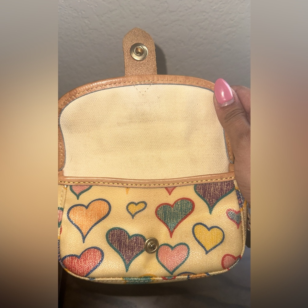Dooney & Bourke Vintage Graffiti Heart Print Wristlet - Picture 4 of 6